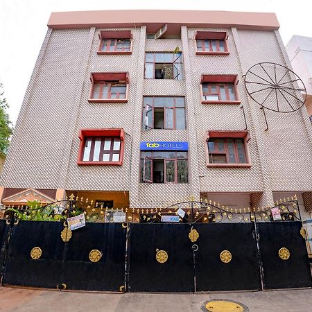 Fabhotel Home Tree Service Apartment - T Nagar Madras Buitenkant foto