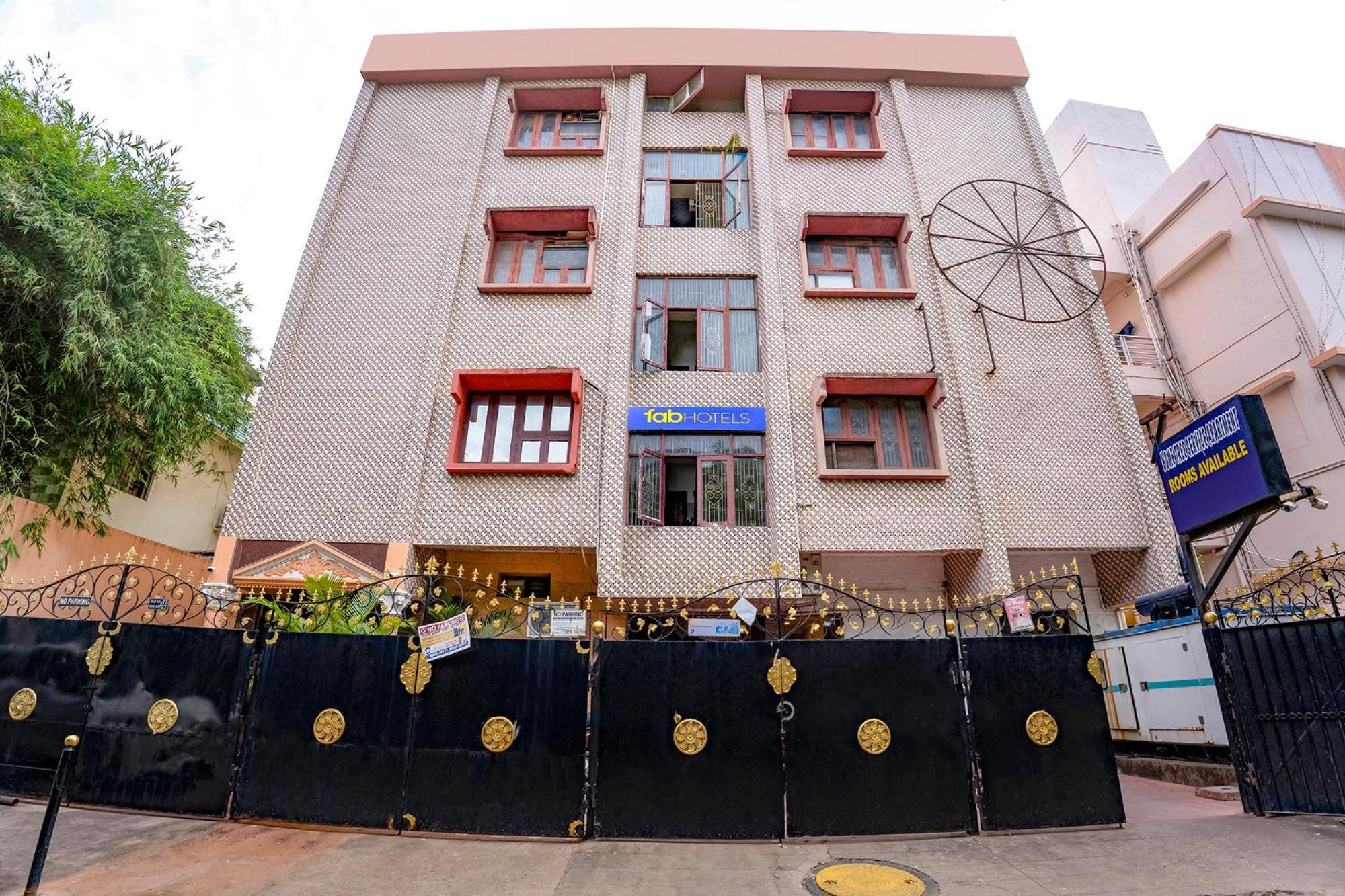Fabhotel Home Tree Service Apartment - T Nagar Madras Buitenkant foto