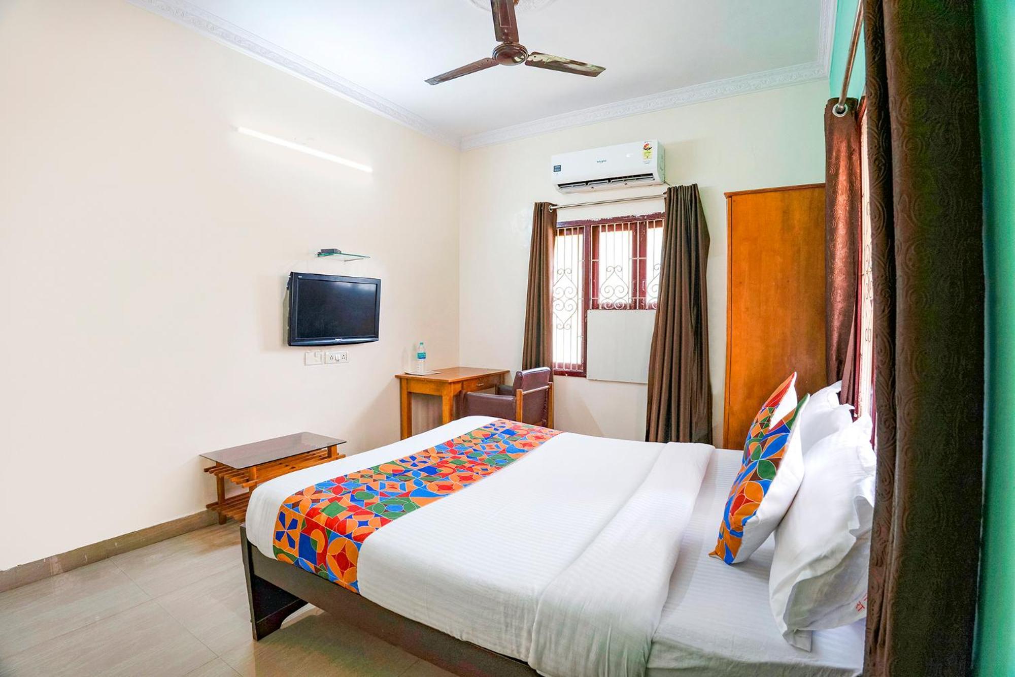 Fabhotel Home Tree Service Apartment - T Nagar Madras Buitenkant foto