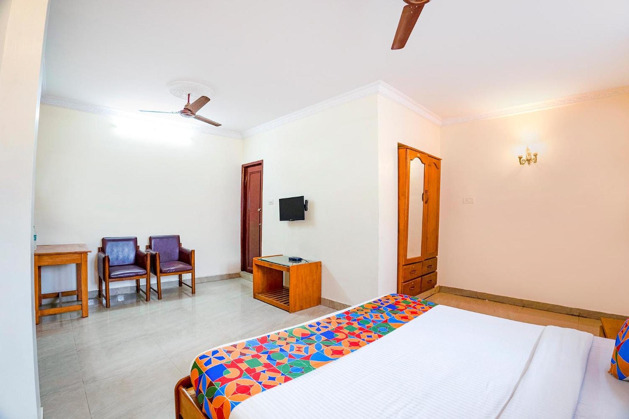 Fabhotel Home Tree Service Apartment - T Nagar Madras Buitenkant foto